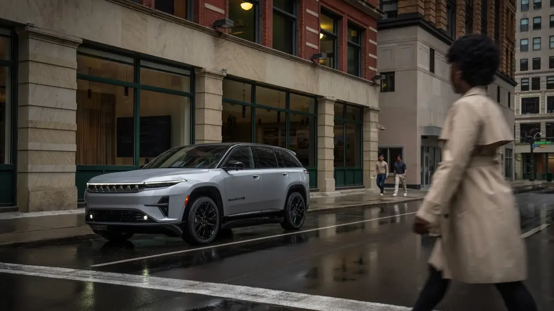 Elettronauti - Jeep Wagoneer S - Nero - Esterno - Vista anteriore a tre quarti