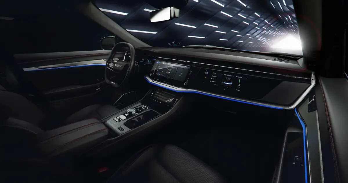 Elettronauti - Jeep Wagoneer S - Infotainment - Vista della plancia