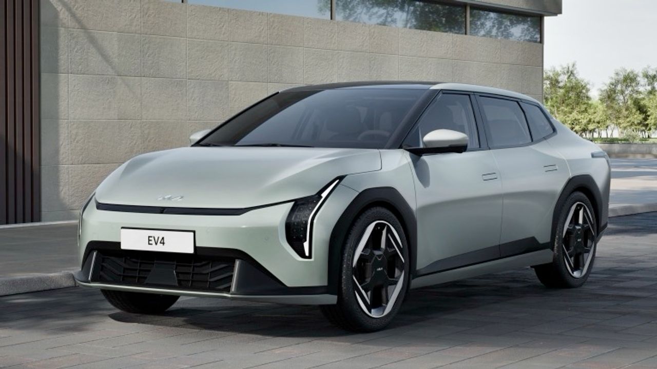 Kia EV4 Fastback 81.4 kWh