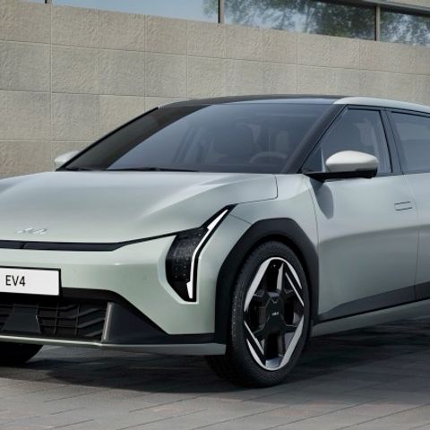 Kia EV4 Fastback 81.4 kWh