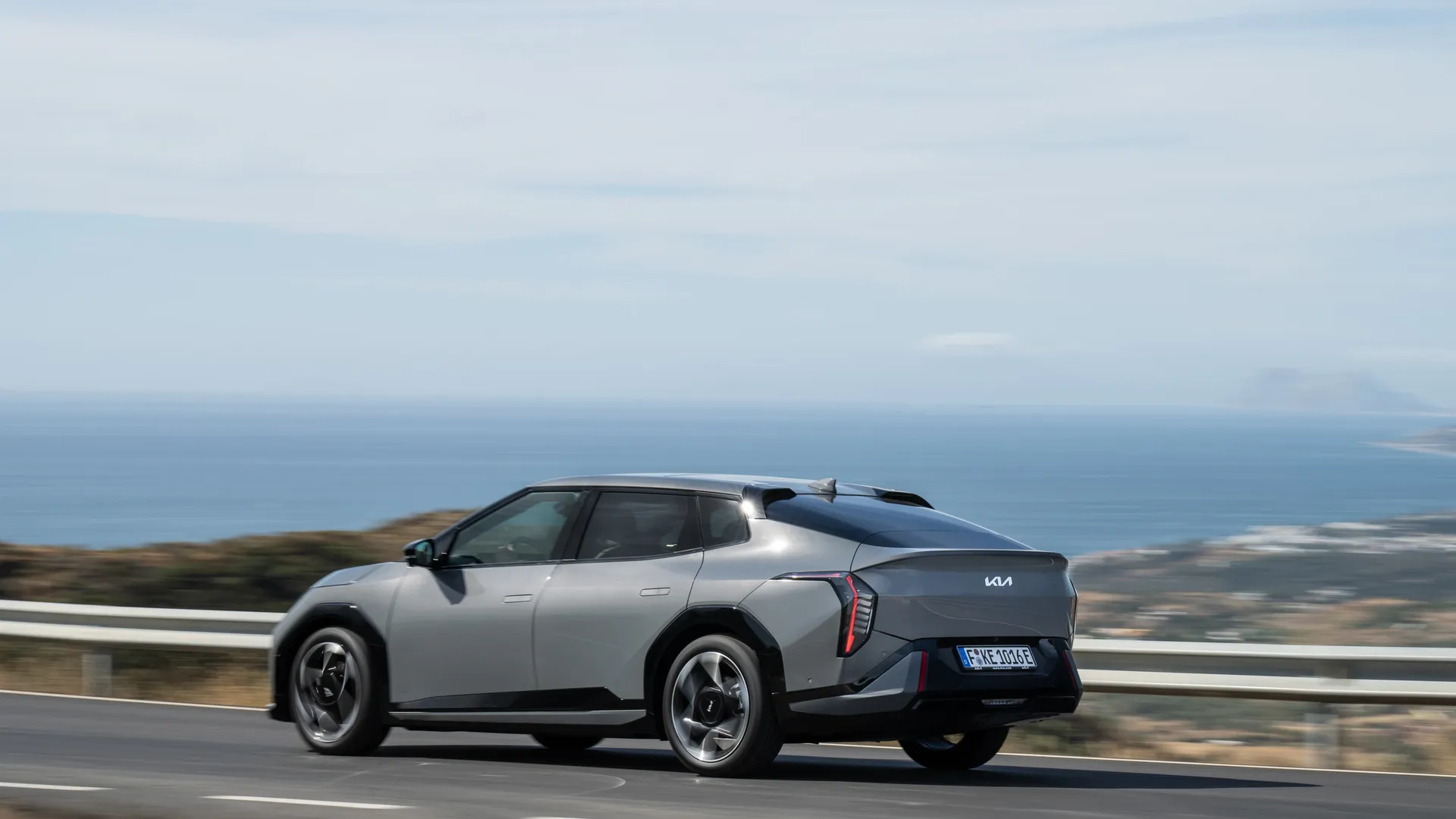 Kia EV4 Fastback Long Range
