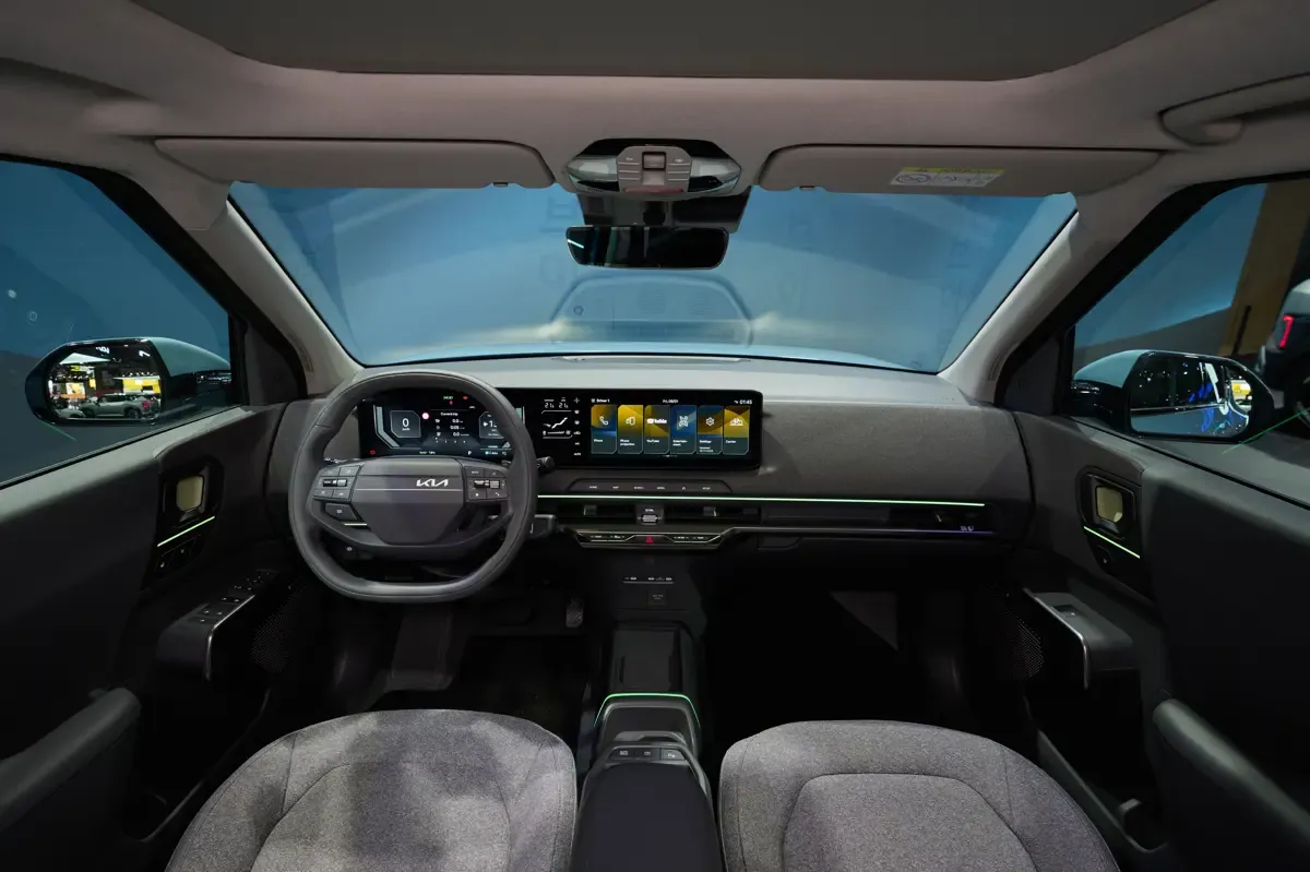 Elettronauti - Kia EV2 Long Range - Interni - Vista della plancia