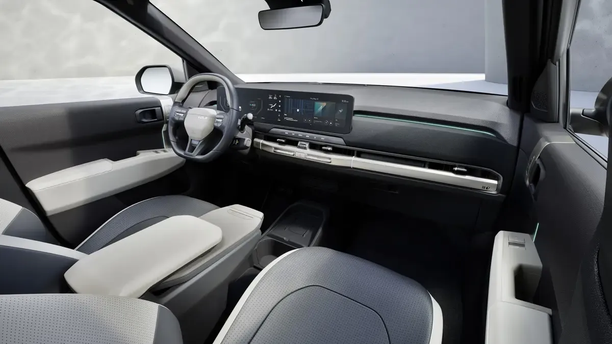 Elettronauti - Kia EV3 GT - Plancia - Vista della plancia