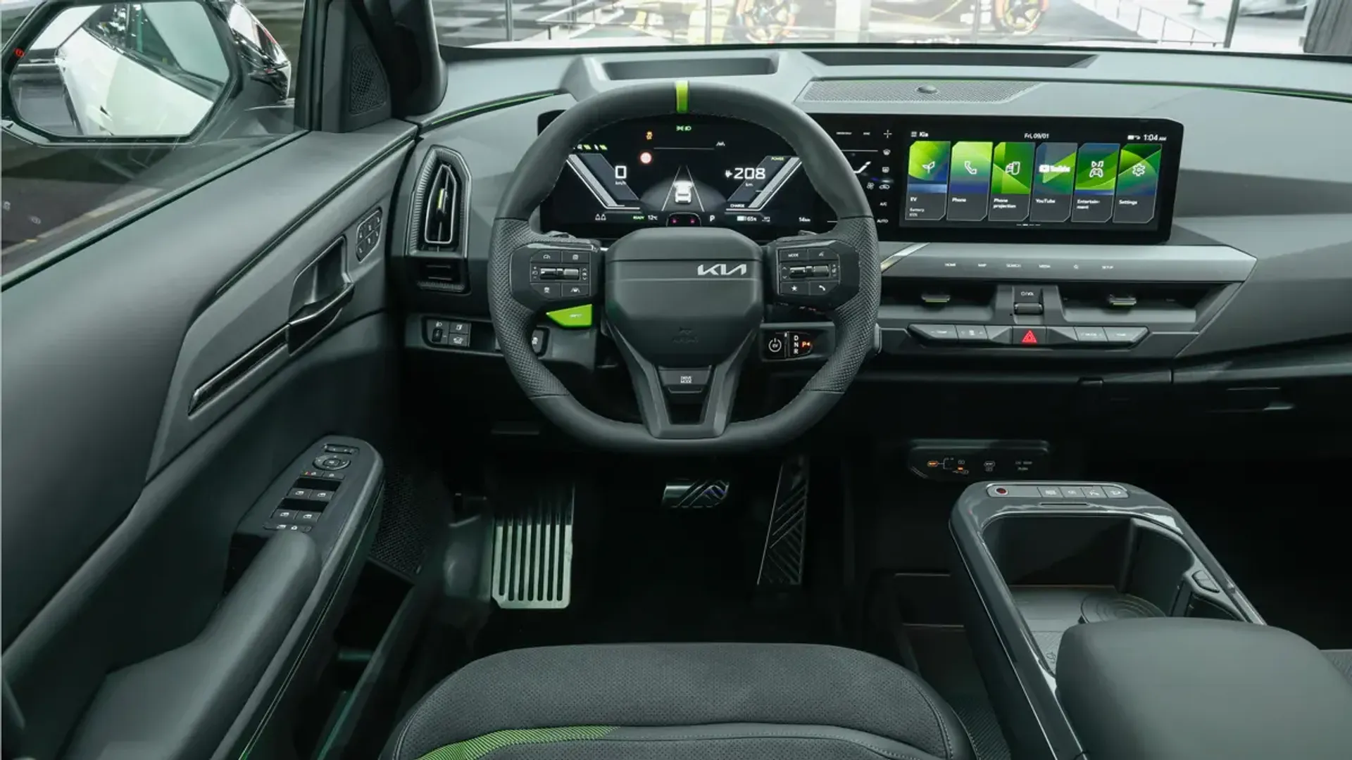 Elettronauti - Kia EV5 GT - Grigio - Esterno - Vista anteriore a tre quarti