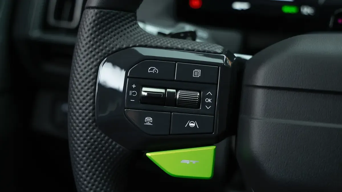 Elettronauti - Kia EV5 GT - Grigio - Esterno - Vista anteriore a tre quarti