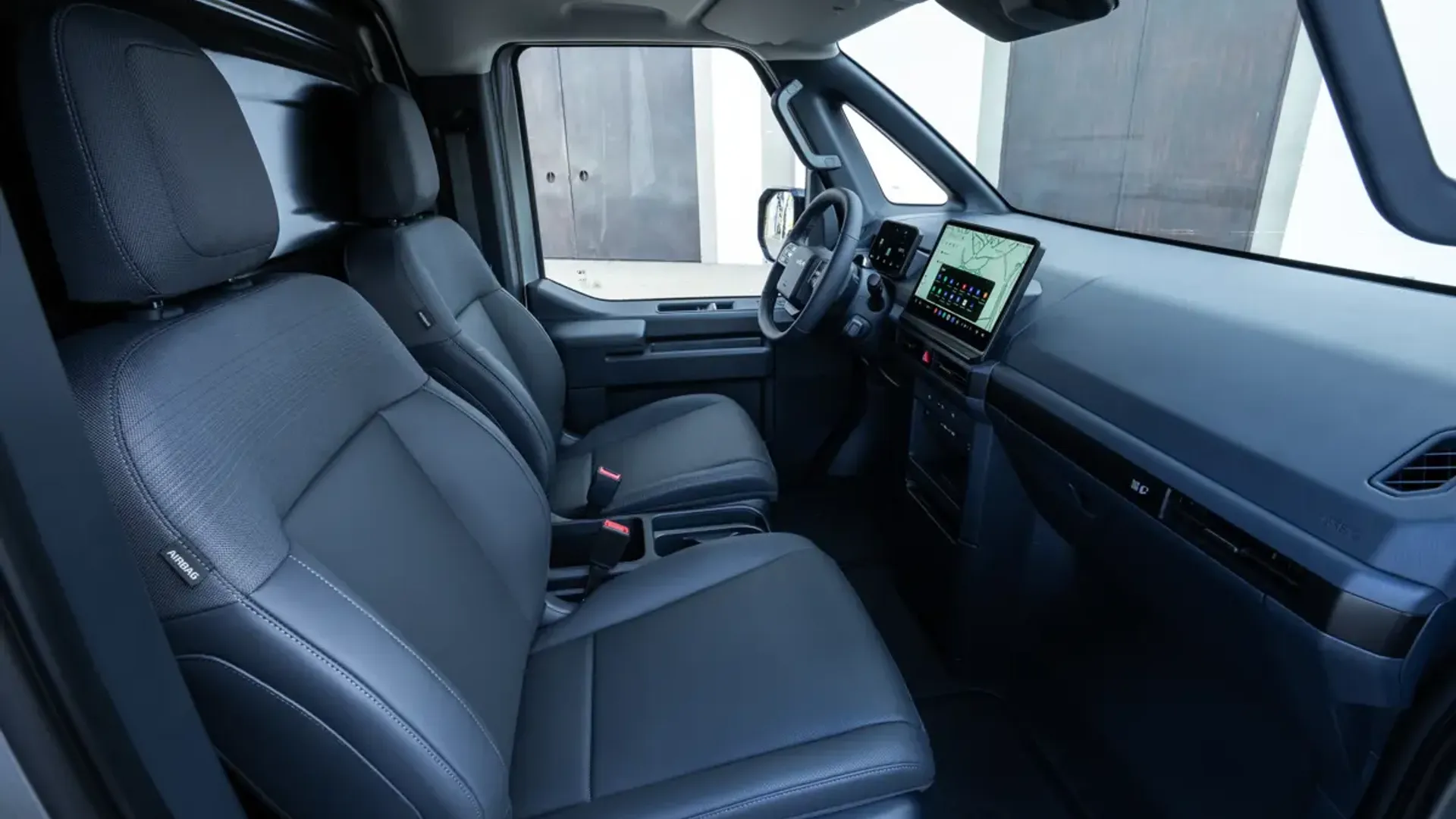 Elettronauti - Kia PV5 Cargo Long Range - Light Grey - Sedili - Sedili anteriori
