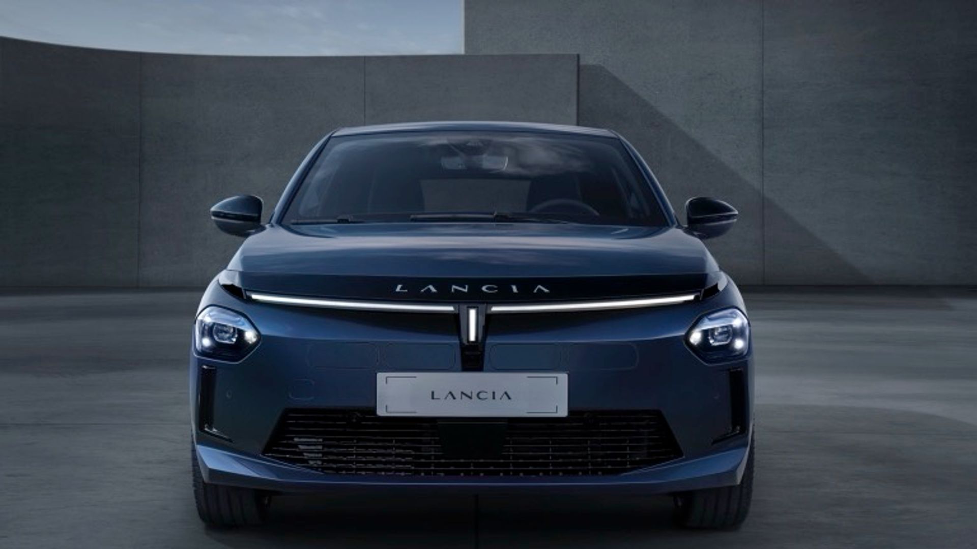 Lancia Ypsilon 54 kWh (MY25)