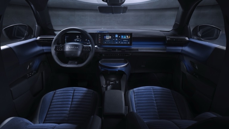 Lancia Ypsilon 54 kWh (MY25)