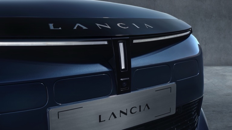 Lancia Ypsilon 54 kWh (MY25)