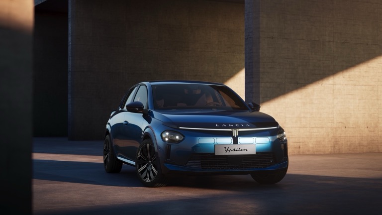 Lancia Ypsilon 54 kWh (MY25)