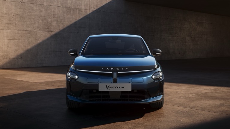 Lancia Ypsilon 54 kWh (MY25)