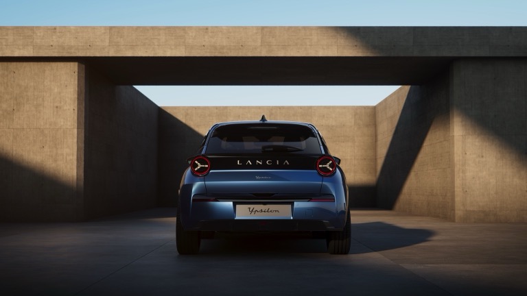 Lancia Ypsilon 54 kWh (MY25)
