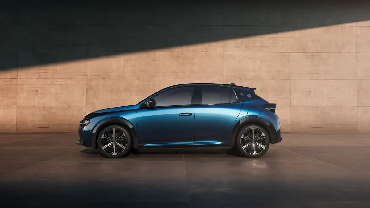 Elettronauti - Lancia Ypsilon - Blu - Esterno - Vista anteriore a tre quarti