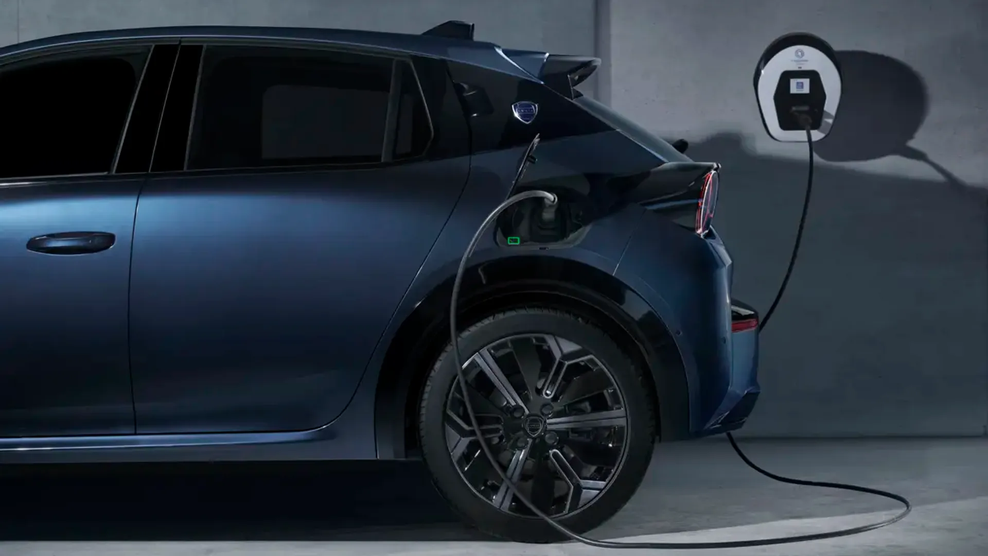 Elettronauti - Lancia Ypsilon - Blu - Esterno - Vista anteriore a tre quarti