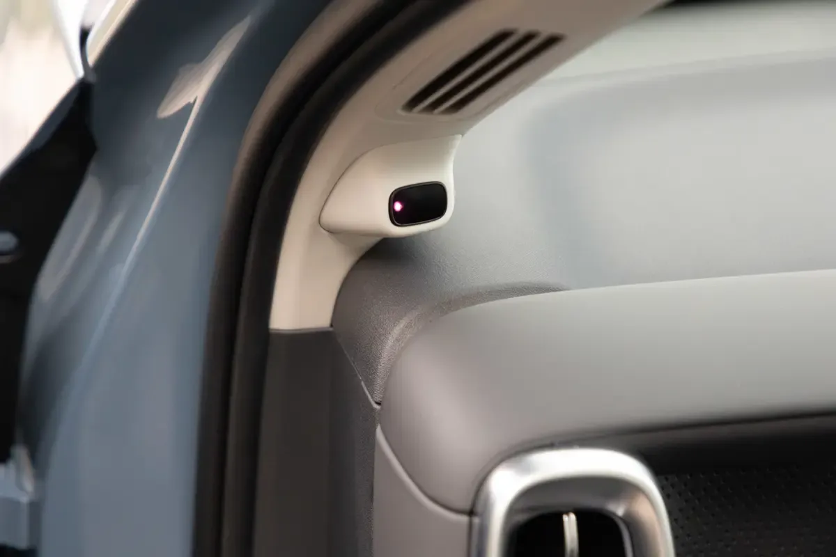 Elettronauti - Leapmotor B10 Standard Range - Grigio - Esterno - Vista anteriore a tre quarti