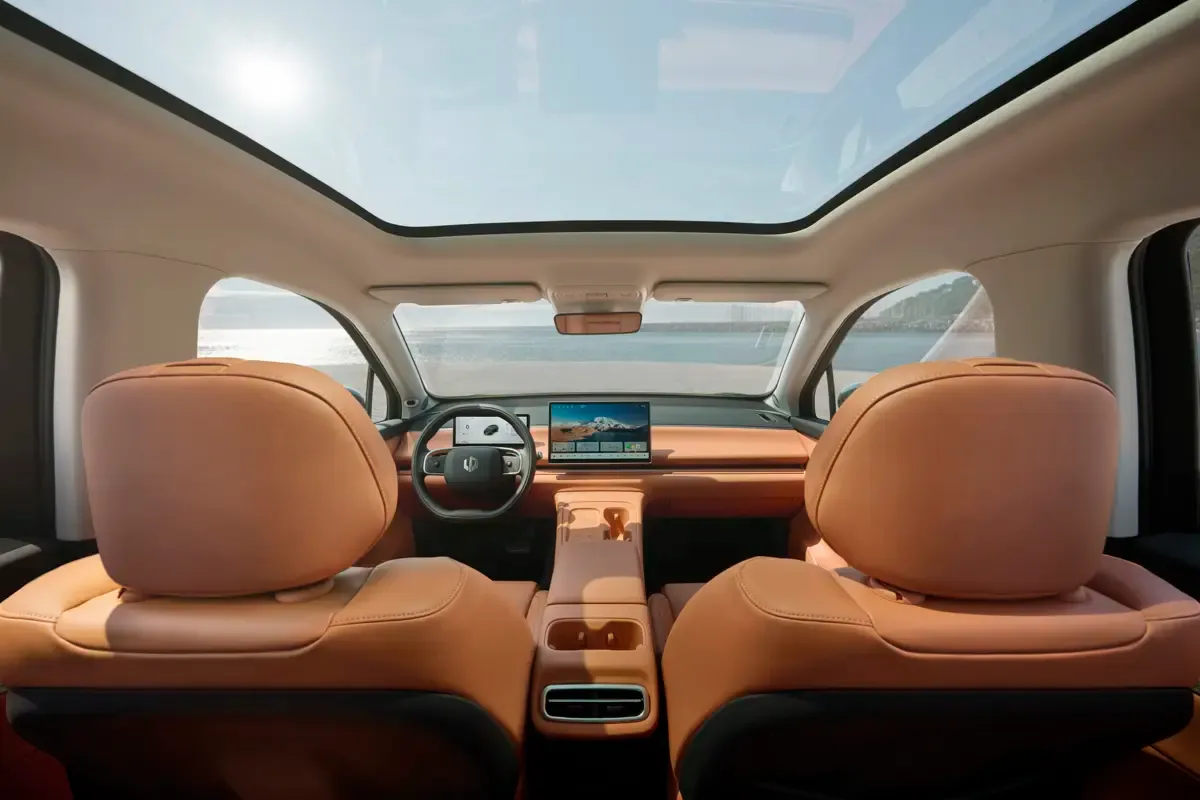 Elettronauti - Leapmotor C10 69kWh RWD - Plancia - Vista della plancia