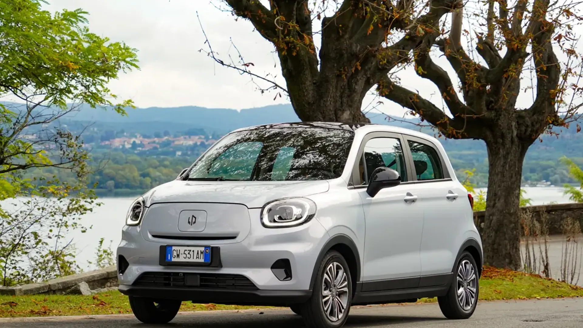 Elettronauti - Leapmotor T03 37.3 kWh - Bianco - Esterno - Vista anteriore a tre quarti