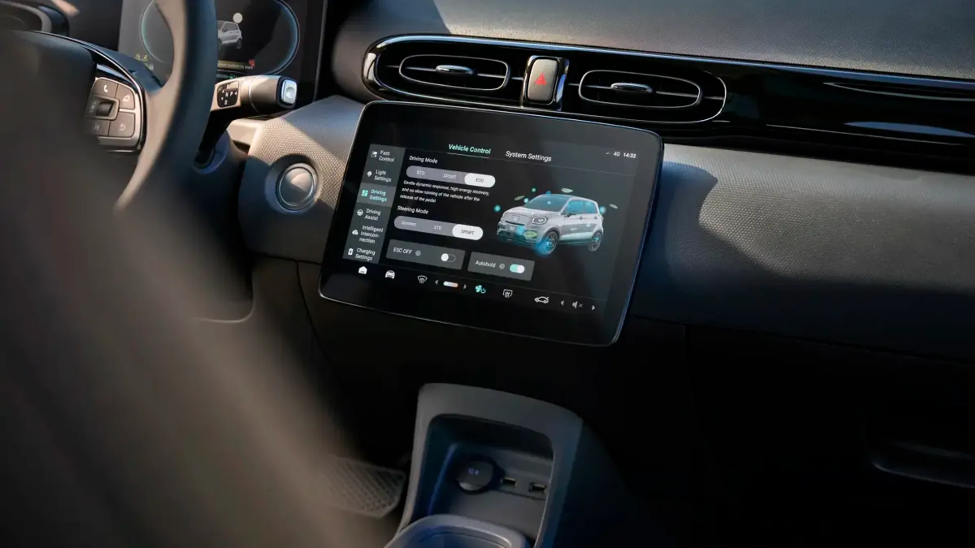 Elettronauti - Leapmotor T03 37.3 kWh - Infotainment - Vista della plancia