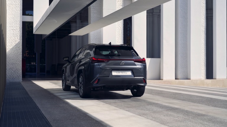 Lexus UX 300e