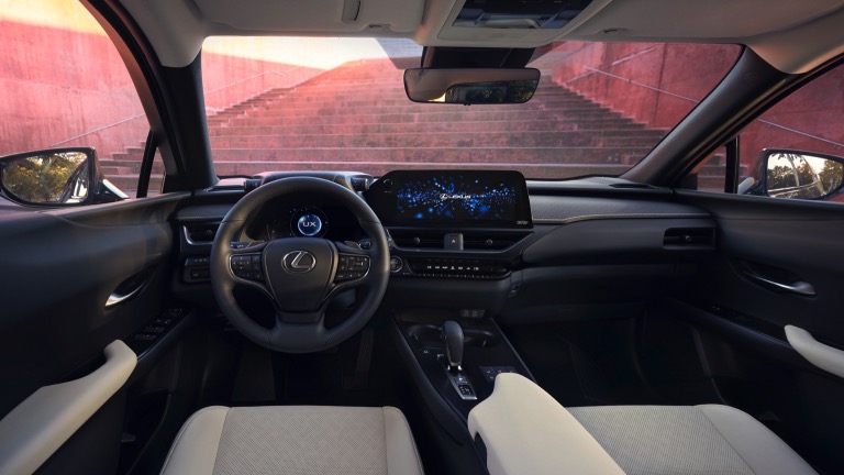 Lexus UX 300e