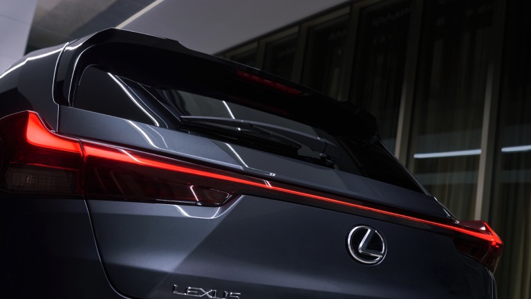 Lexus UX 300e