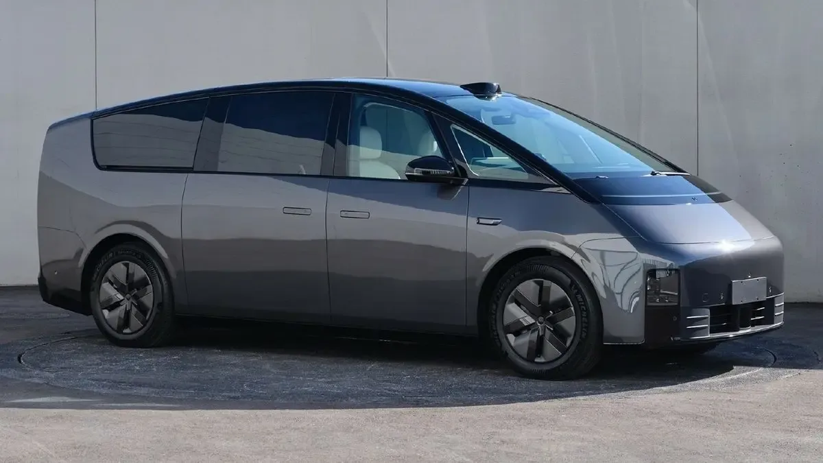 Li Auto MEGA