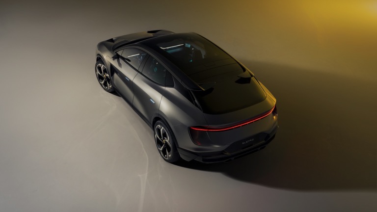 Lotus Eletre 600