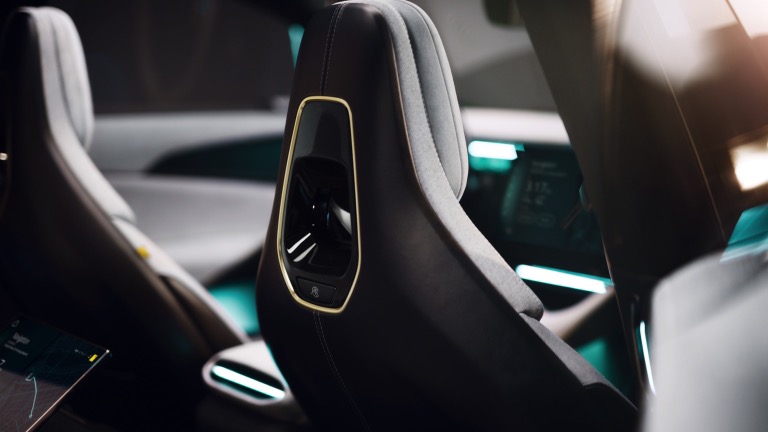 Lotus Eletre 600