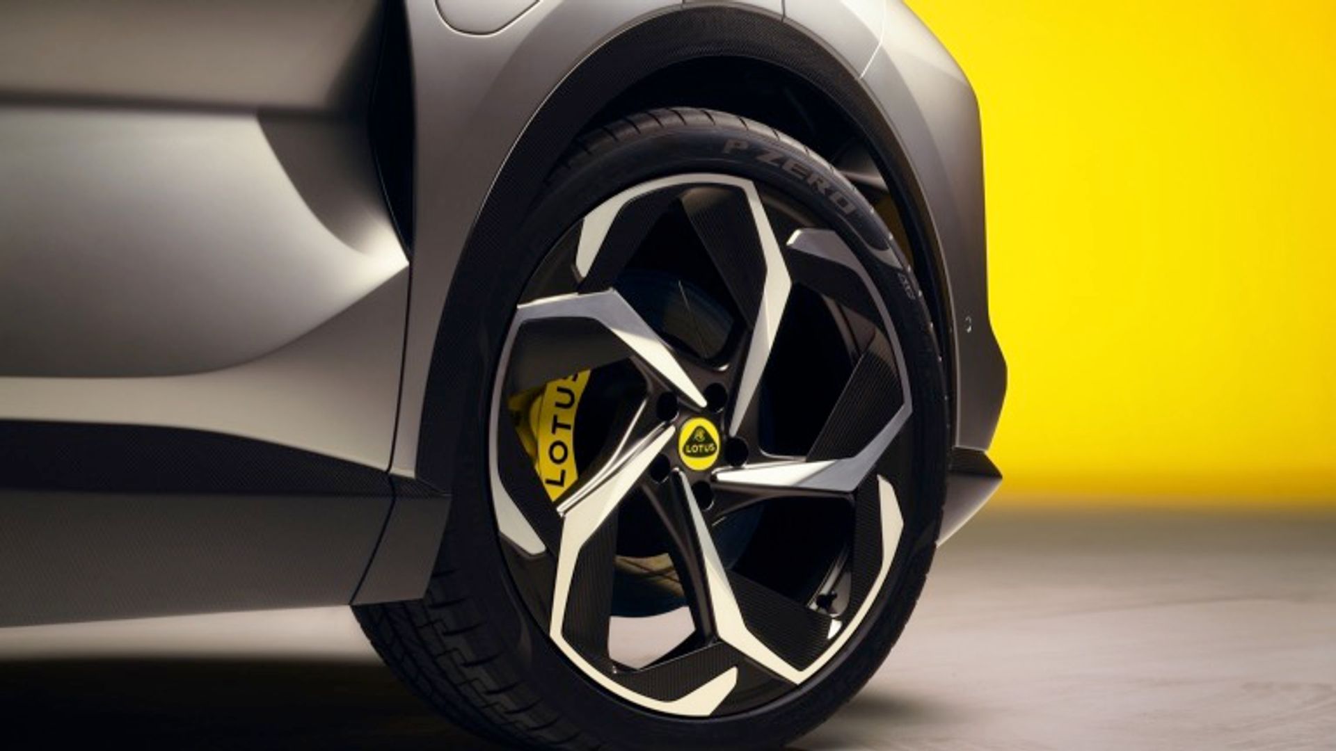 Lotus Eletre 600