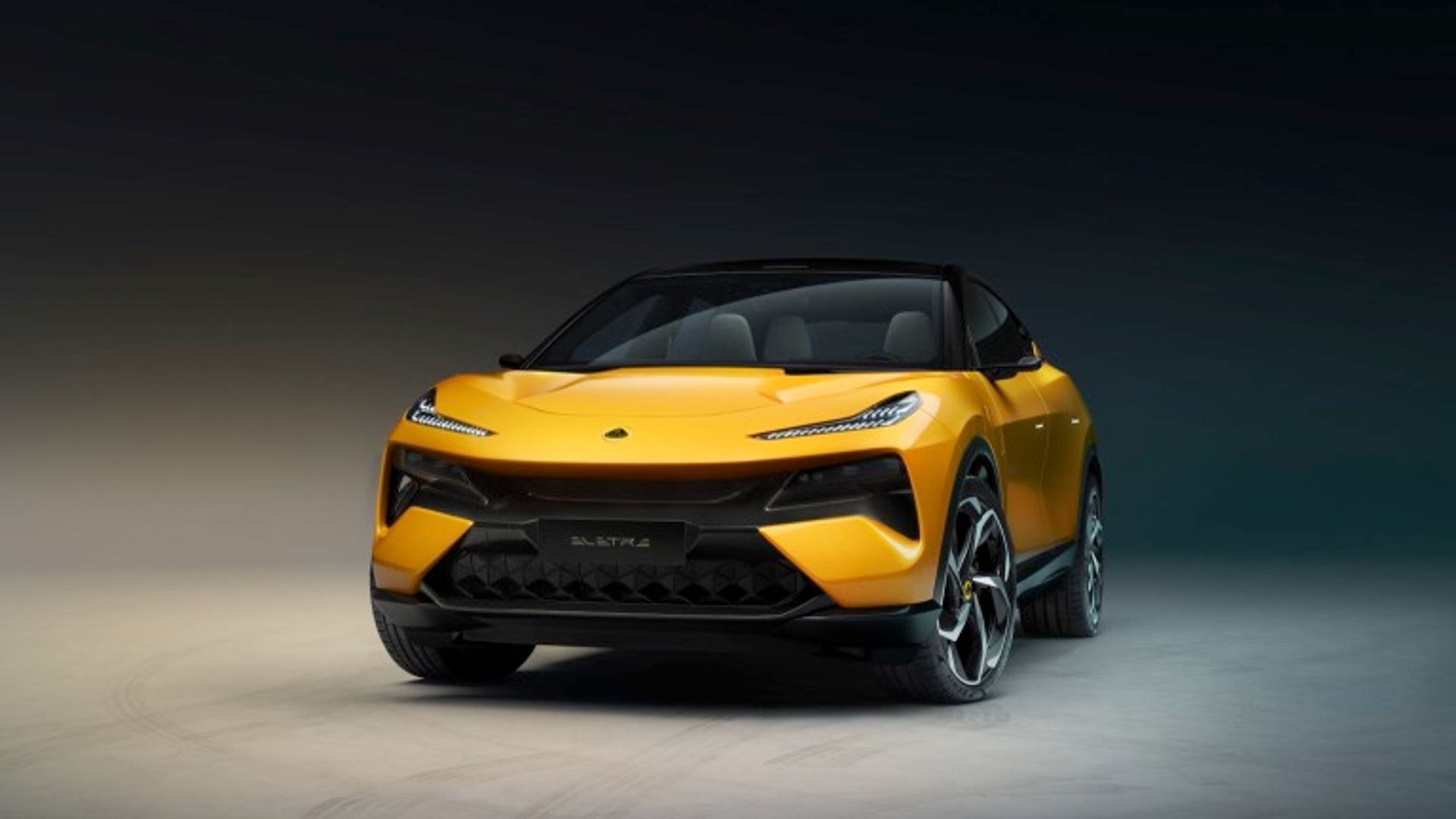 Lotus Eletre 600