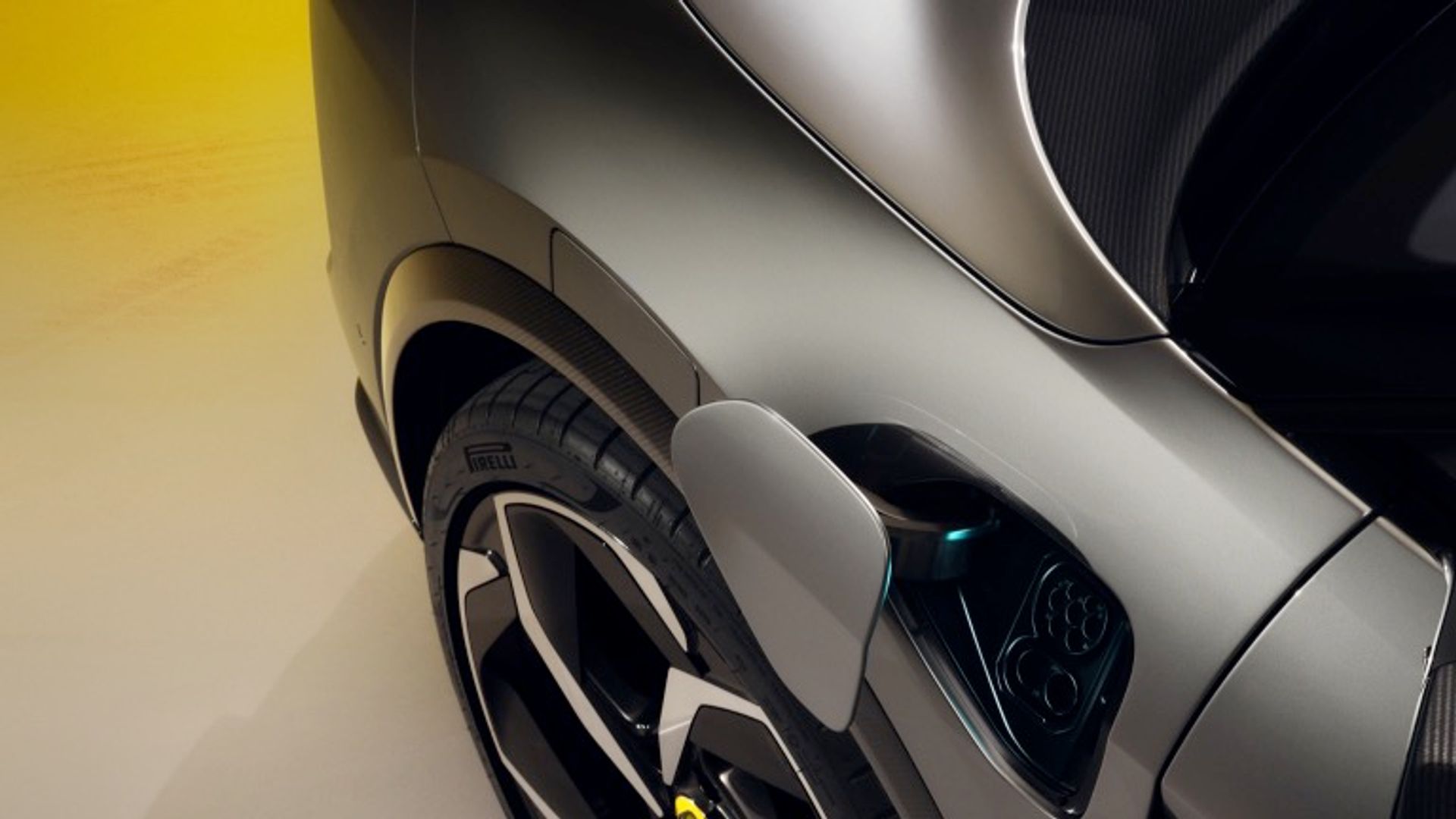Lotus Eletre 600