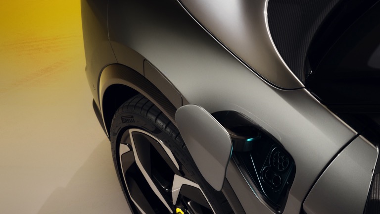 Lotus Eletre 600