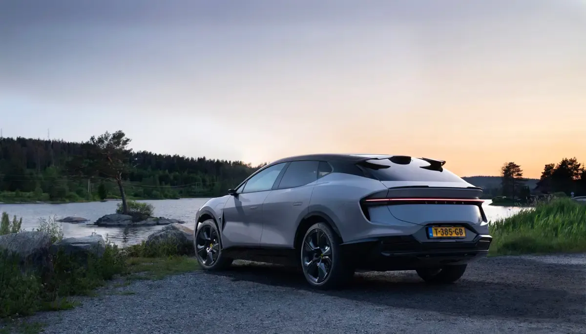 Elettronauti - Lotus Eletre 600 - Dark Grey - Esterno - Vista anteriore a tre quarti