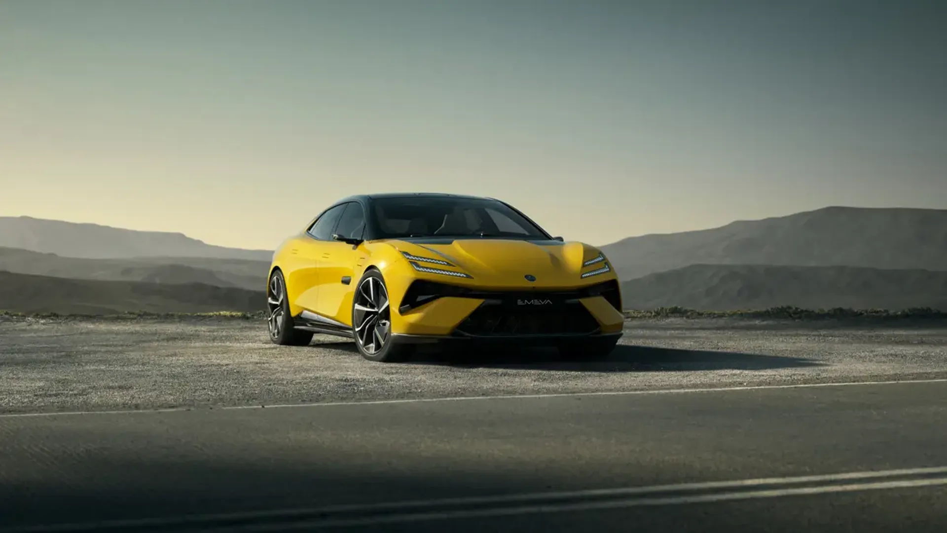 Elettronauti - Lotus Emeya 600 - Bianco - Esterno - Vista anteriore a tre quarti