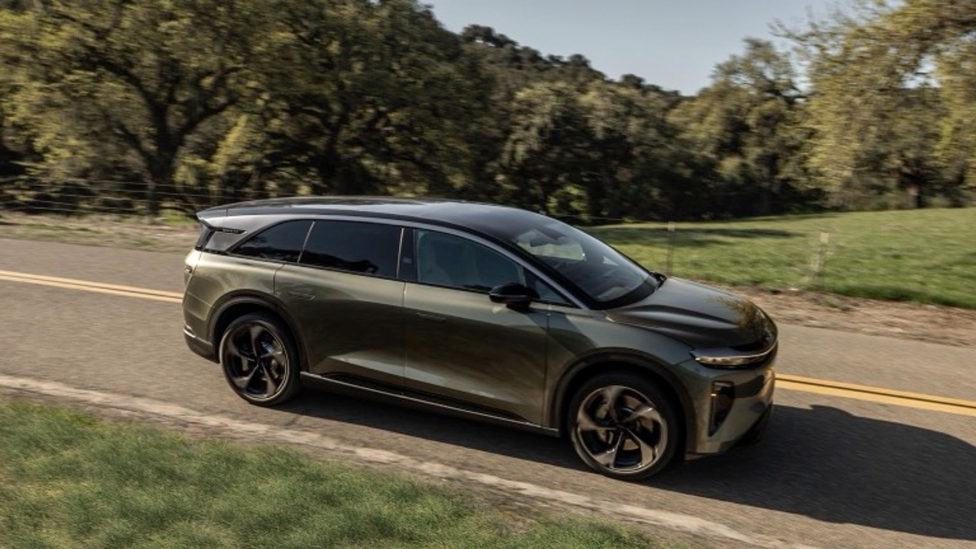 Lucid Gravity Touring (MY26)