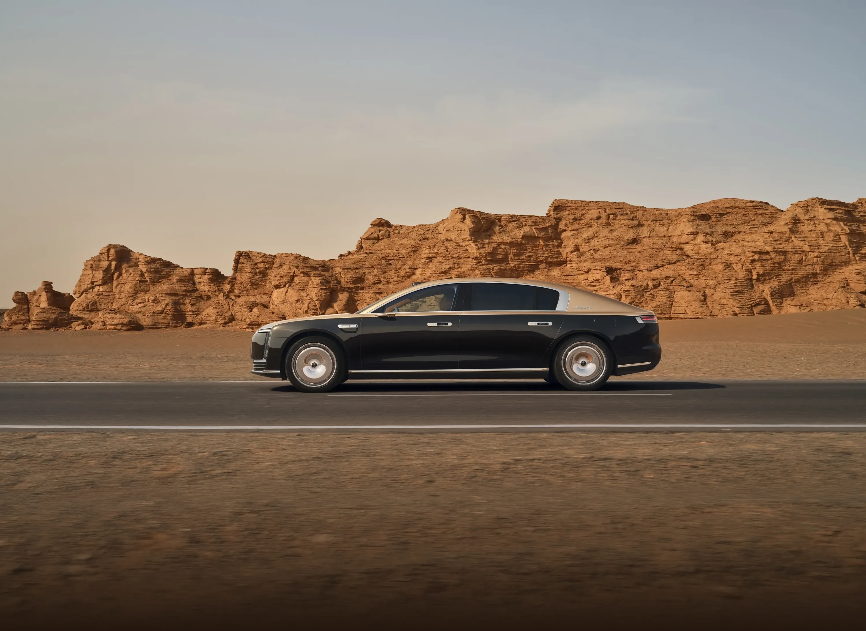 MAEXTRO S800 Executive