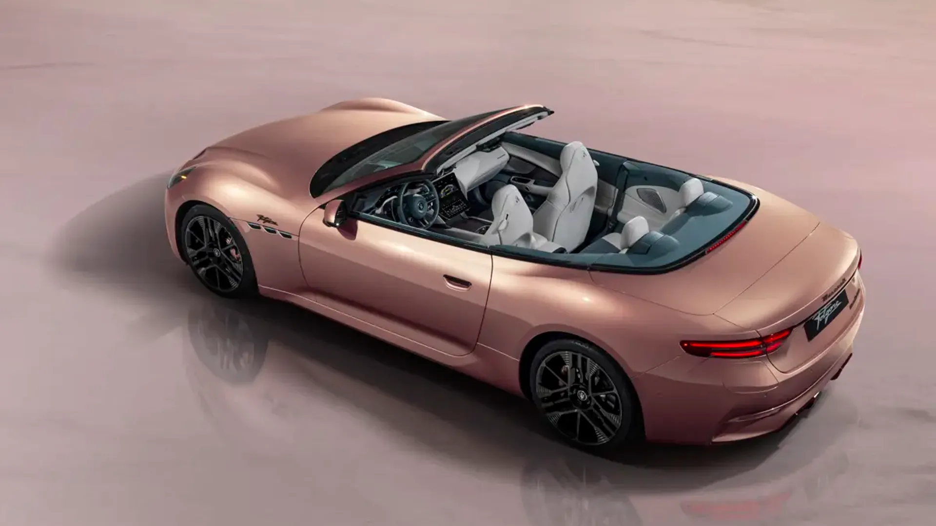 Elettronauti - Maserati GranCabrio Folgore - Copper - Esterno - Vista anteriore a tre quarti