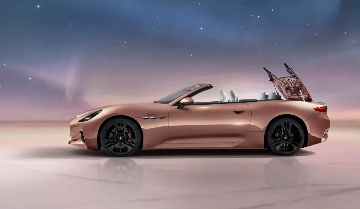 Elettronauti - Maserati GranCabrio Folgore - Rose Gold - Esterno - Vista anteriore a tre quarti