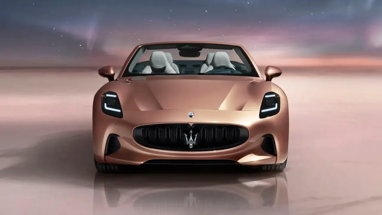 Elettronauti - Maserati GranCabrio Folgore - Rose Gold - Esterno - Vista anteriore a tre quarti