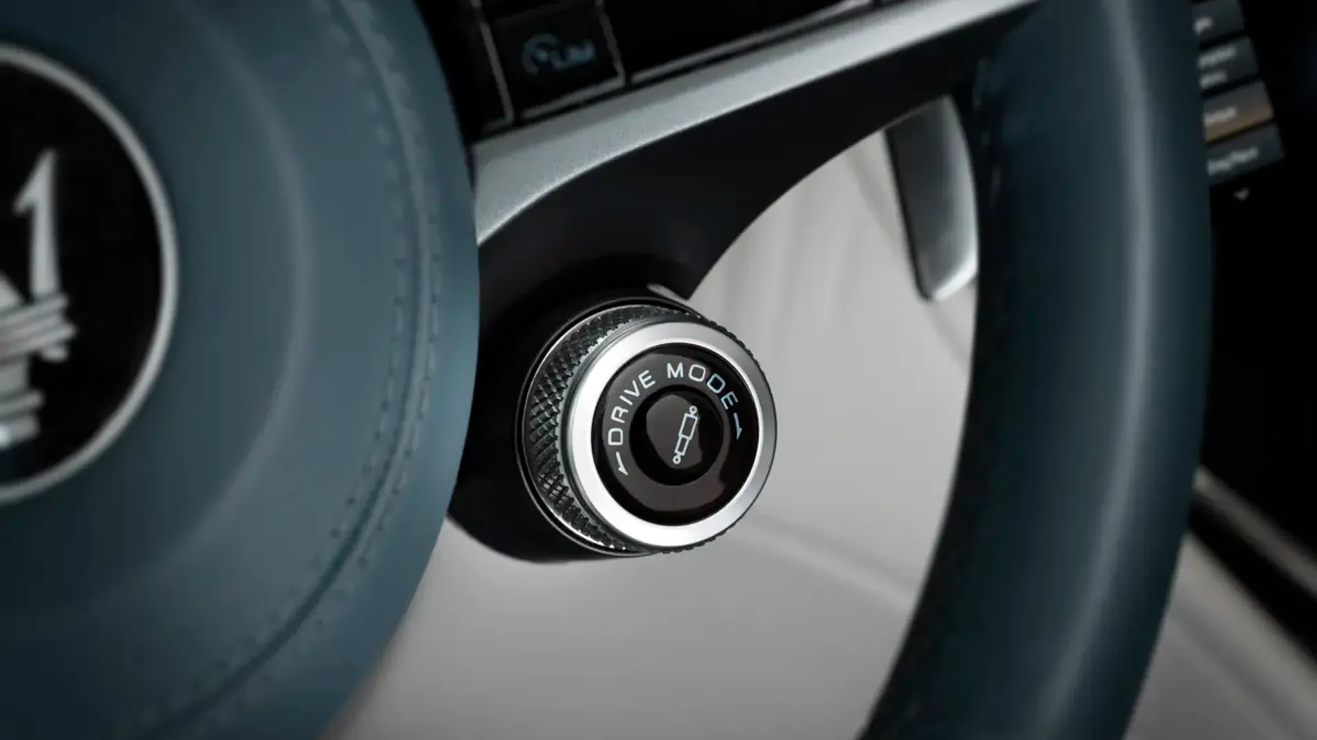 Elettronauti - Maserati GranCabrio Folgore - Rose Gold - Esterno - Vista anteriore a tre quarti