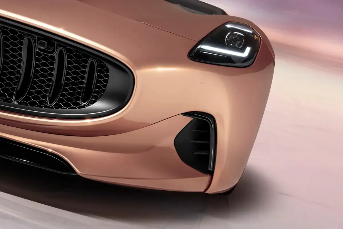 Elettronauti - Maserati GranCabrio Folgore - Rose Gold - Esterno - Vista anteriore a tre quarti