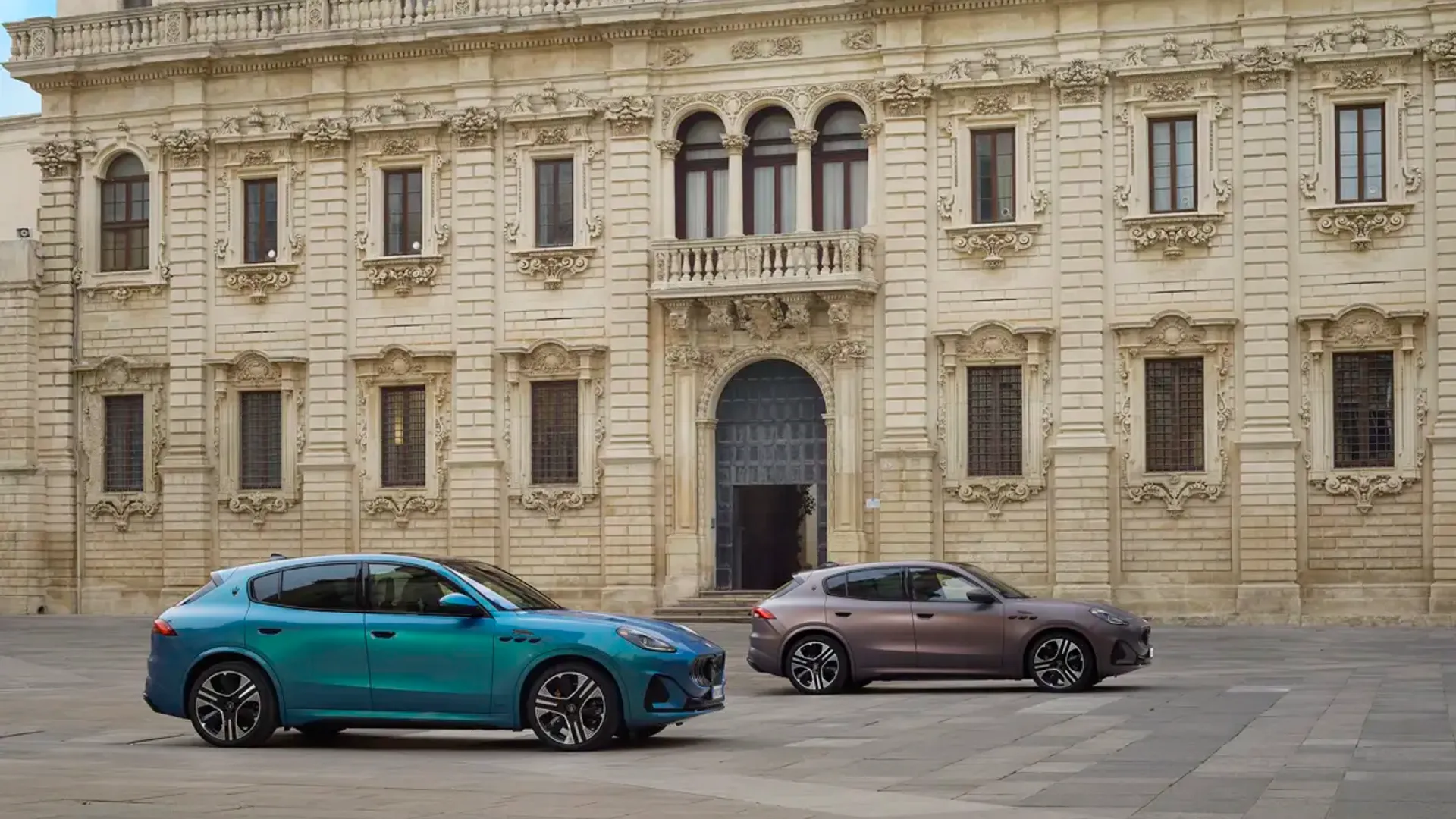Elettronauti - Maserati Grecale Folgore - Copper - Esterno - Vista anteriore a tre quarti