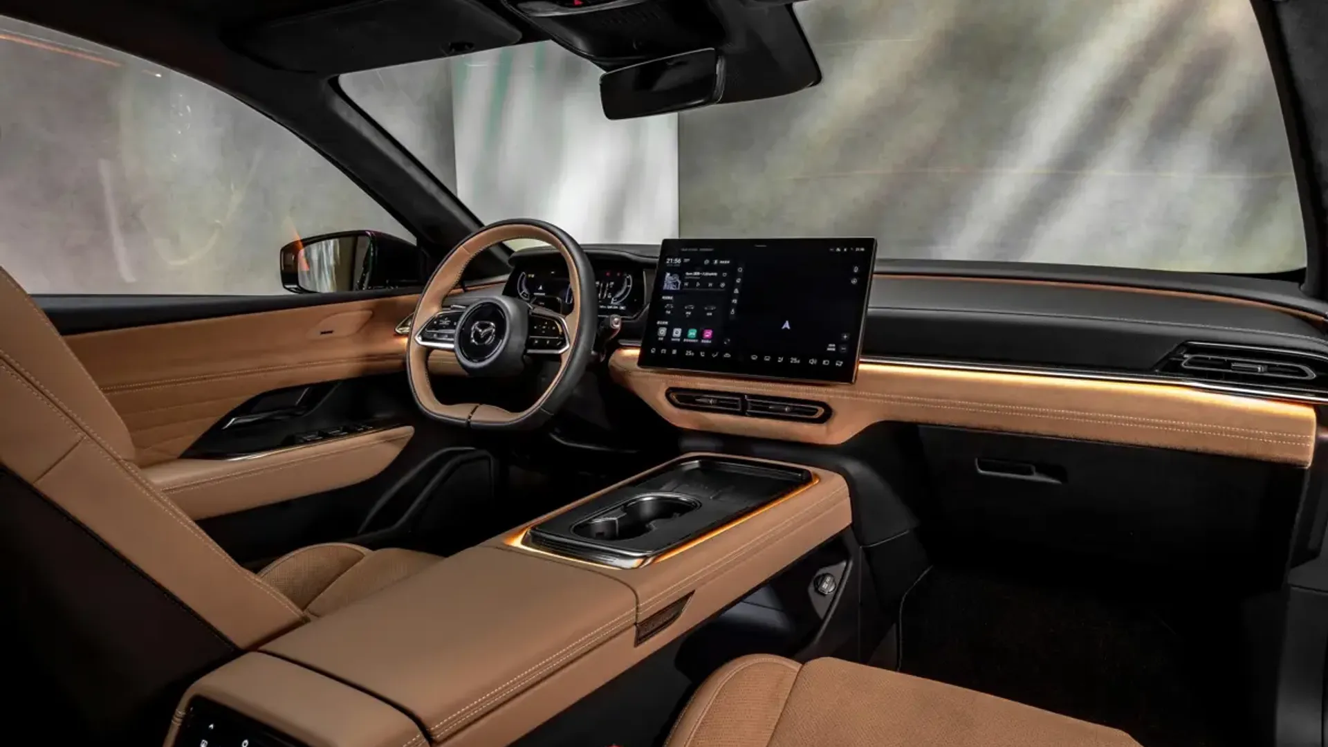 Elettronauti - Mazda 6e Long Range RWD - Infotainment - Vista della plancia