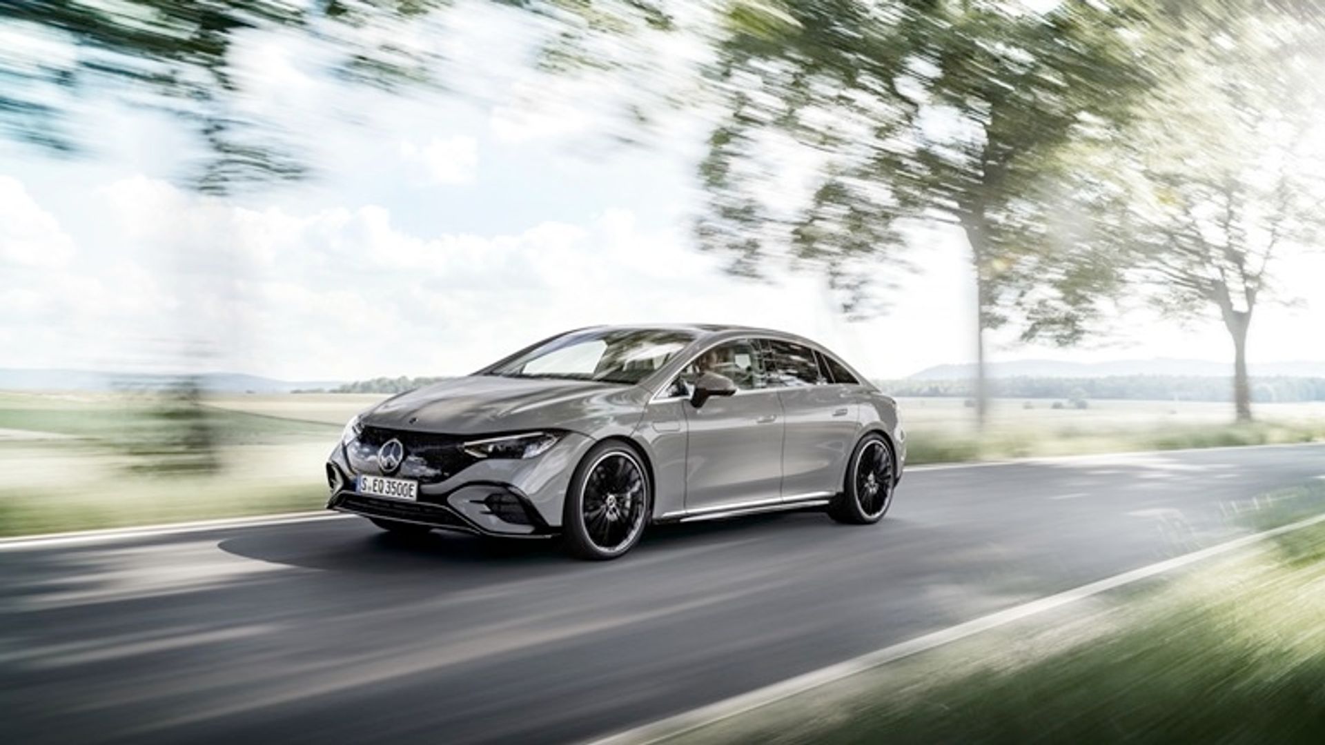 Mercedes-Benz EQE 300 (MY25)