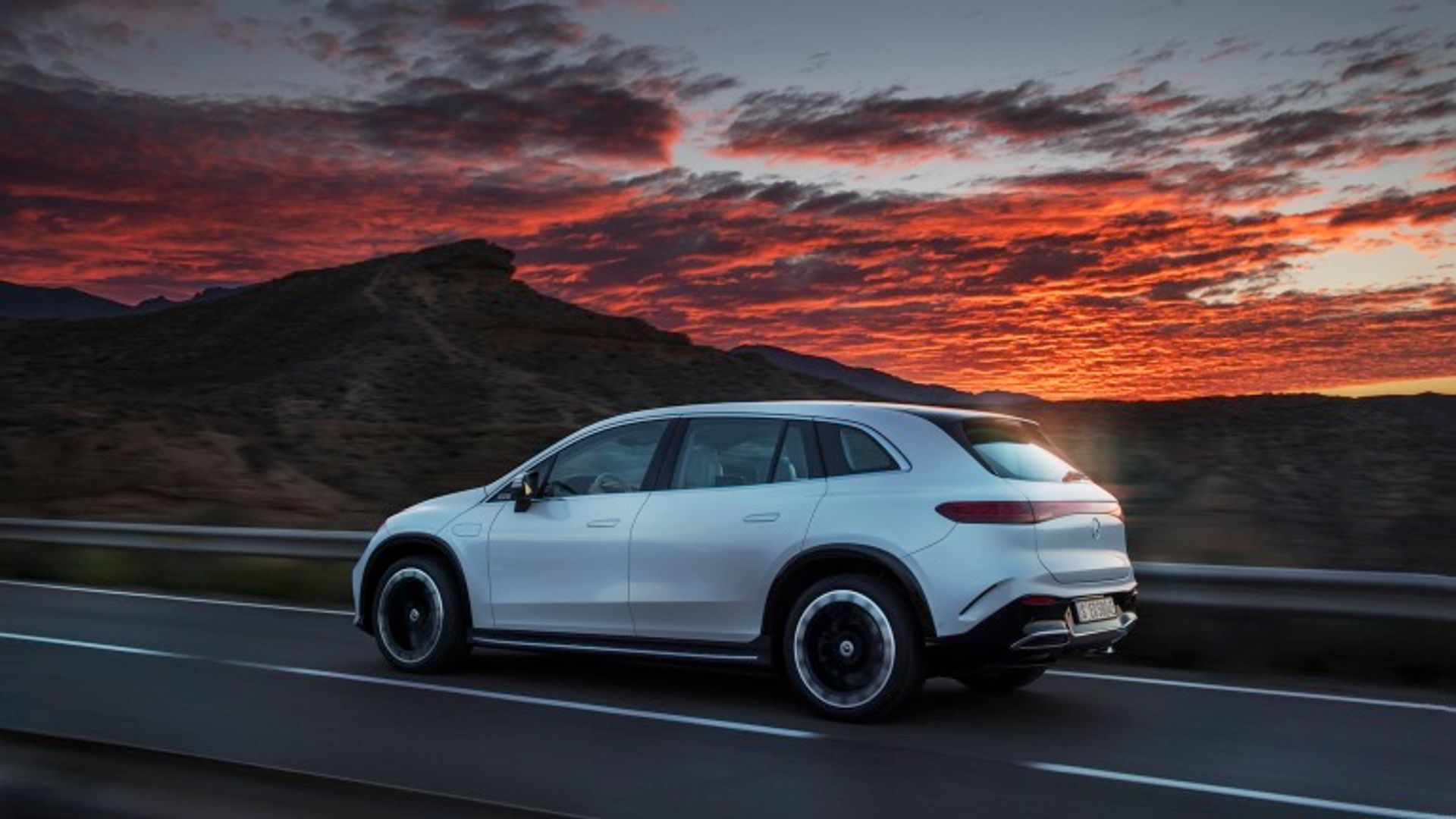 Mercedes-Benz EQS SUV 450 4MATIC