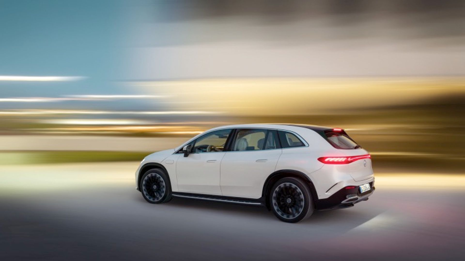 Mercedes-Benz EQS SUV 450 4MATIC