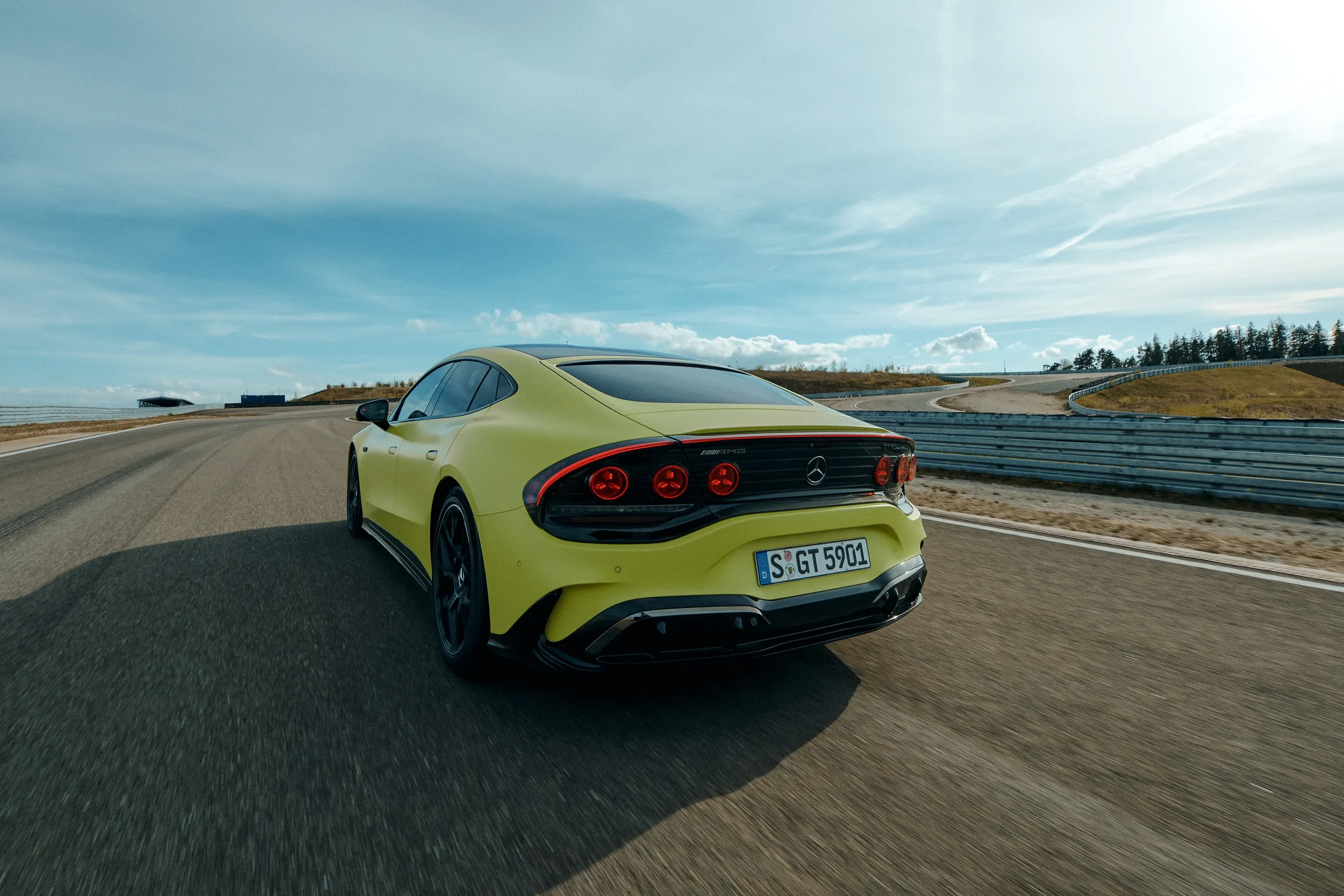 Elettronauti - Mercedes AMG GT