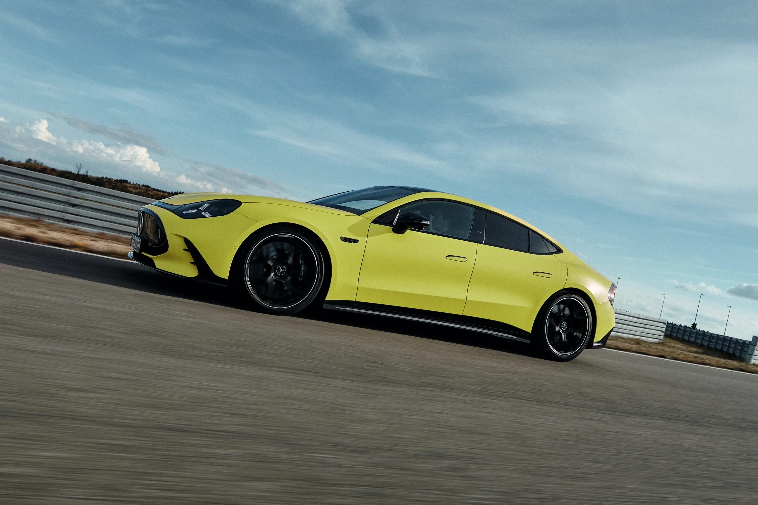 Elettronauti - Mercedes AMG GT