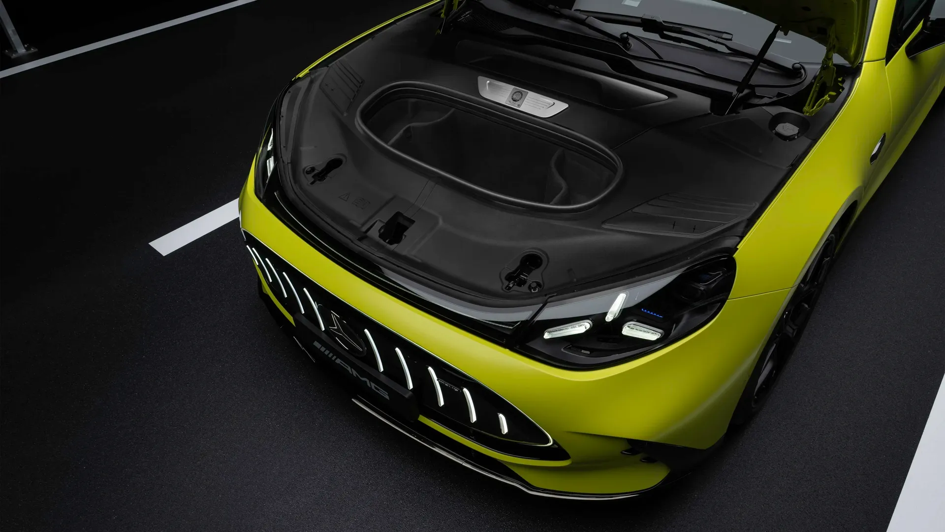Elettronauti - Mercedes AMG GT