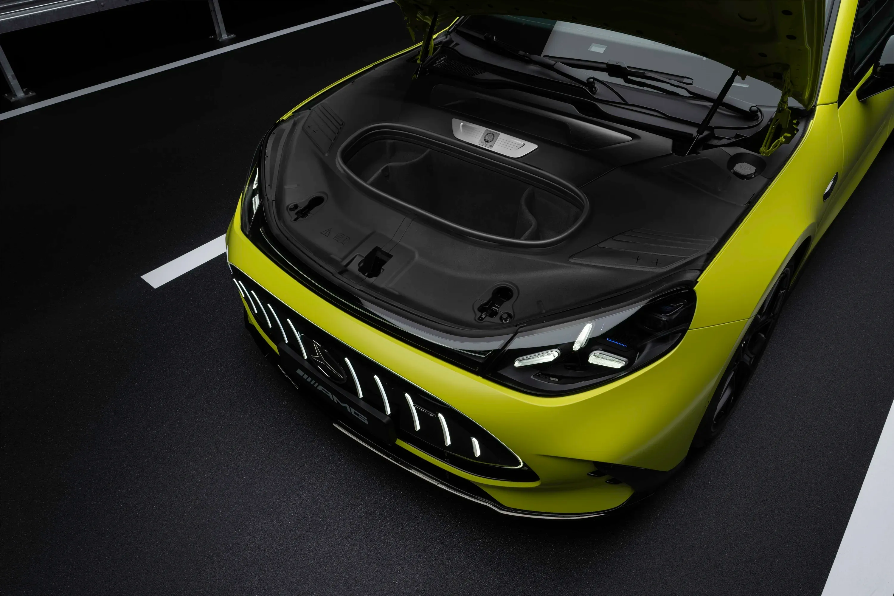 Elettronauti - Mercedes AMG GT